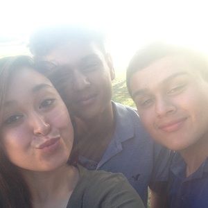 Meet your Posher, Esperanza